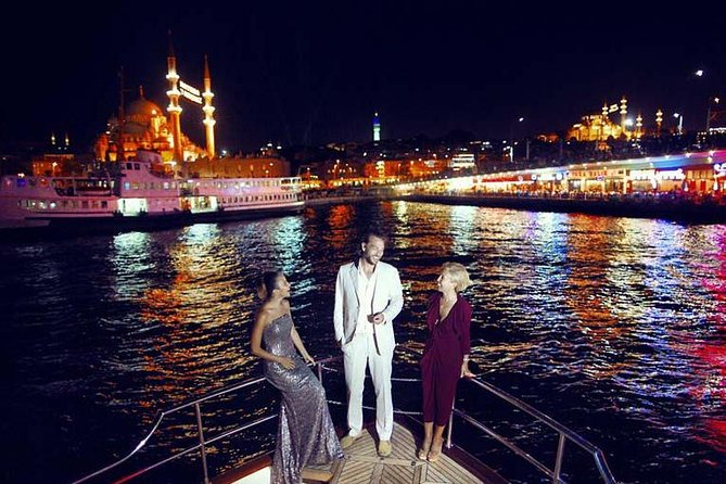 Stage Front Bosphorus Dinner Cruise with Pickup & Drinks included - Hotel Pickup Runs on Istanbul Time