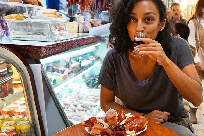Street Food Tour in Istanbul [Don't Miss it] - Eminönü Square: Eating Balık-ekmek Near the Action