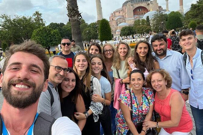 Suleyman's magnificent path: Mosques and Bazaars Tour - Süleymaniye Mosque for a full hour: Suleiman’s story and real views