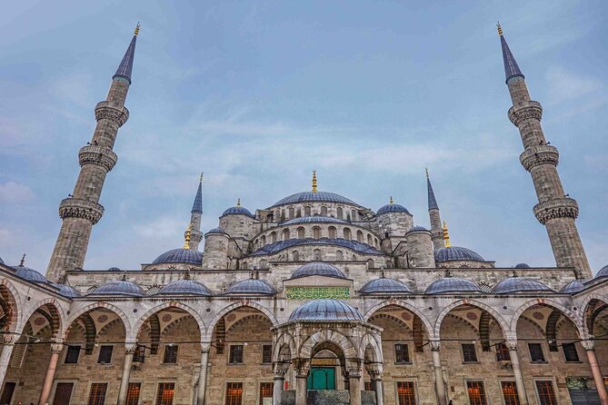 Suleyman's magnificent path: Mosques and Bazaars Tour - Misir Çarşısı (Spice Market): small, focused, and built for tasters