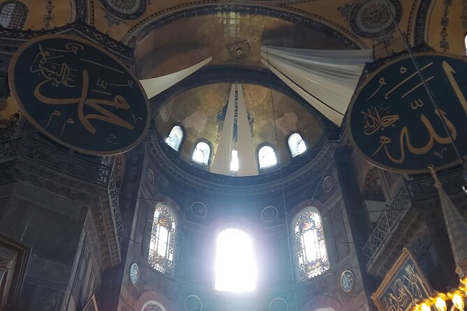 The Must See Old City Tour in Istanbul - Sultanahmet Hippodrome Stops: German Fountain, Theodosius Obelisk, Serpent Column