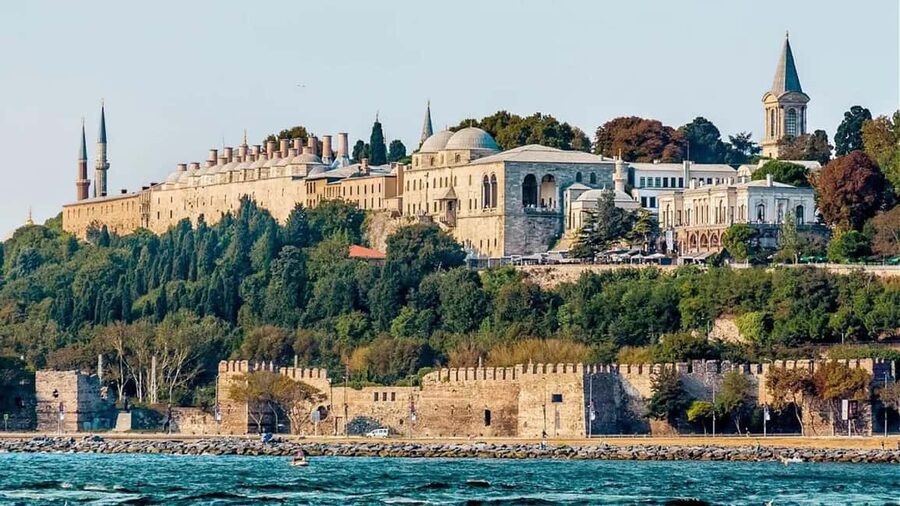 Topkapi Palace & Harem, Skip-the-Line Entry with SMALL GROUP - The Harem tour: private life, opulent rooms, and the best kind of context