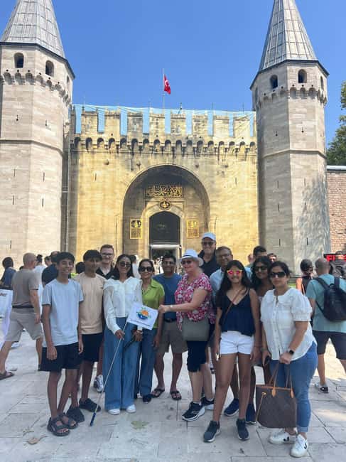 Topkapi Palace & Harem, Skip-the-Line Entry with SMALL GROUP - Meeting at Orient Spice Market: what your start sets up