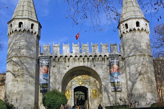 Topkapi Palace Skip-The-Line Entry with Guided Tour - Skip-The-Line at Topkapi, but Security Still Happens