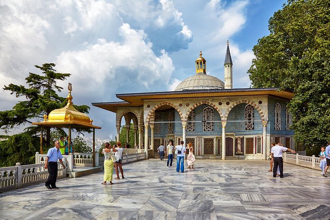 Topkapi Palace Skip-The-Line Entry with Guided Tour - Should You Book This Topkapi Skip-The-Line Guided Tour?