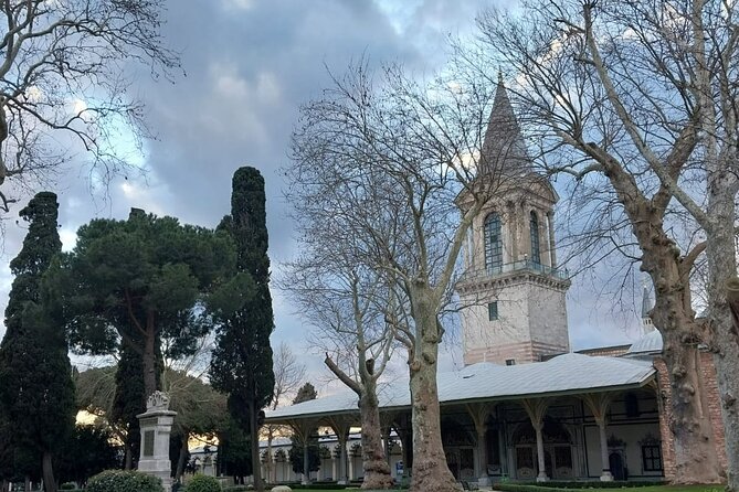 Topkapi Palace with Harem Walking Tour with Guide - Hagia Irene Museum: A Short Stop With Big Byzantine Credibility
