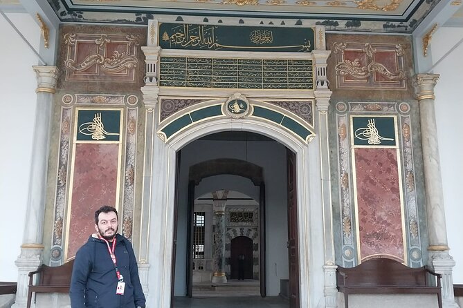 Topkapi Palace with Harem Walking Tour with Guide - Pacing, Group Size, and the Walking Test