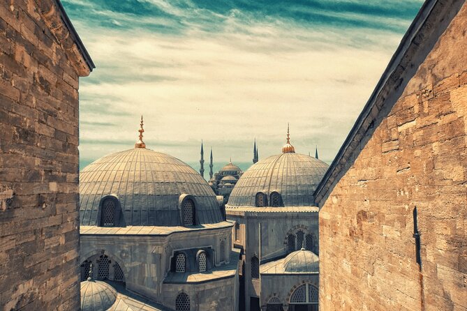 Tour to the Best Places in Istanbul in Spanish - Private - Corlulu Ali Pasa Medresesi tea stop: a real break in the middle