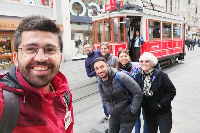 Tours in Spanish in Istanbul. Private tour in Istanbul. Bosphorus tour. - A Bosphorus walk that actually connects neighborhoods