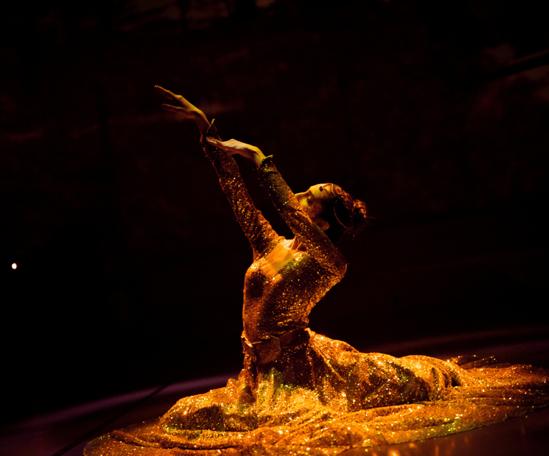 Turkish Dance Show at Hodjapasha Cultural Centre in Istanbul - Musicianship matters: the live drums effect