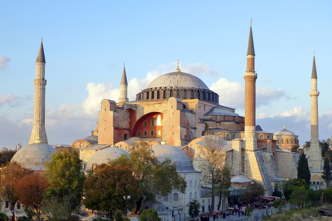 VIP Istanbul-Topkapi Palace Hagia Sophia Blue Mosque GrandBazaar - Hippodrome stop: where the ancient race track still anchors the story